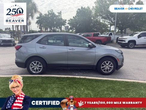 Used 2024 Chevrolet Equinox LS FWD image 3