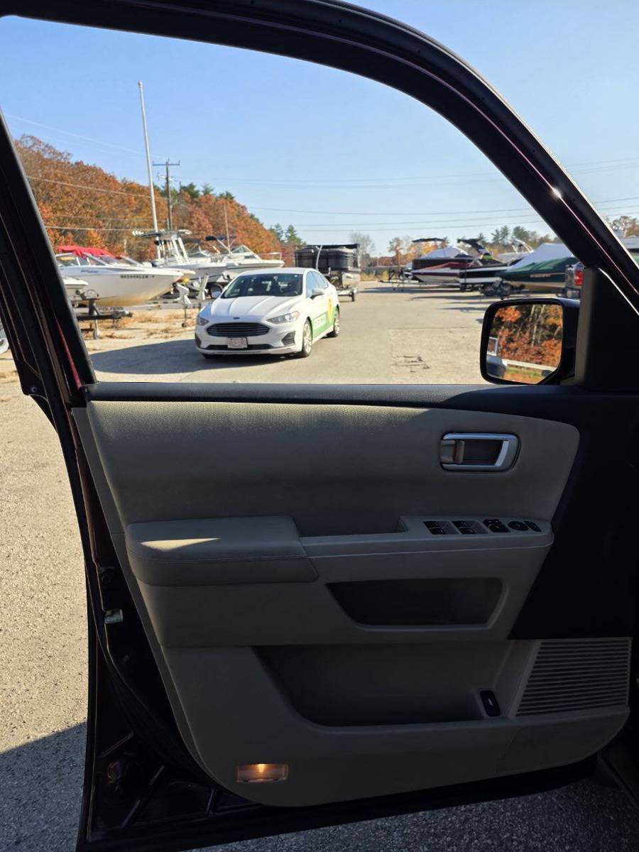 Used 2015 Honda Pilot LX image 20