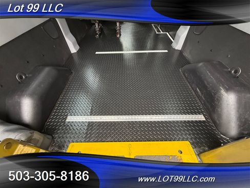 Used 2015 Ford Transit 350 XL image 17