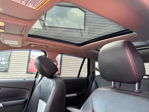 Used 2013 Ford Edge SEL w/ Black-White Styling Pkg FWD image 18