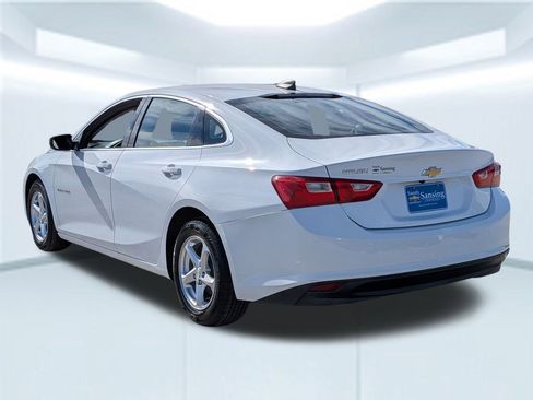 Used 2018 Chevrolet Malibu LS w/ LPO, Convenience Package 1 image 4