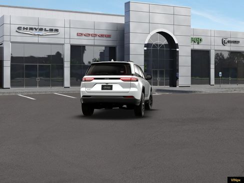 New 2026 Jeep Grand Cherokee Altitude AWD/4WD image 14