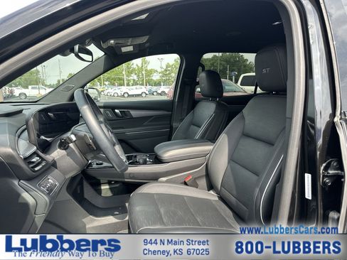 Used 2025 Buick Enclave Sport Touring FWD image 11