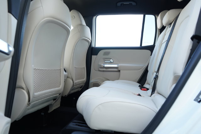 Used 2025 Mercedes-Benz GLB 250 image 28