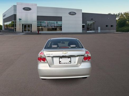 Used 2011 Chevrolet Aveo LT w/ Power and Convenience Package FWD image 8