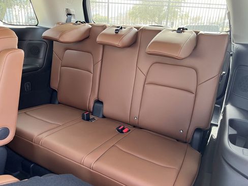 New 2026 Nissan Pathfinder Platinum FWD image 16