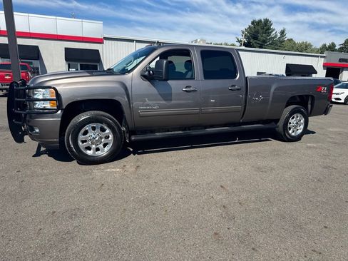 Used 2012 Chevrolet Silverado 3500 LT w/ Interior Plus Package AWD/4WD image 3