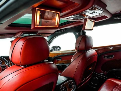 Used 2018 Bentley Mulsanne RWD image 25