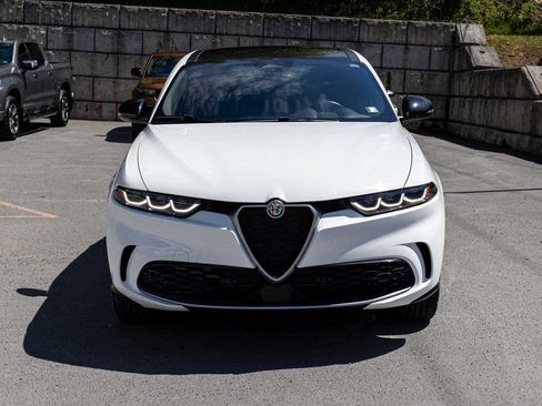 Used 2024 Alfa Romeo Tonale Ti AWD/4WD image 2