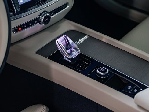 New 2026 Volvo V60 B5 Cross Country Ultra w/ Climate Package image 19