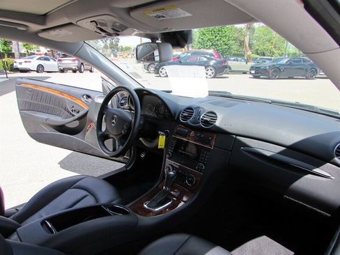 Used 2008 Mercedes-Benz CLK 350 Coupe image 30