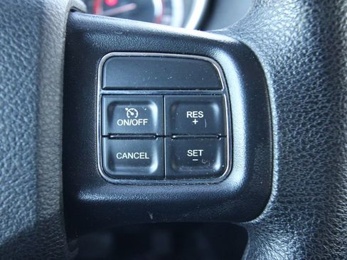 Used 2018 Dodge Journey SE FWD image 21