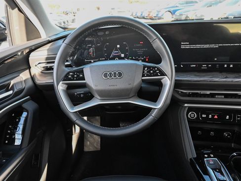 Certified 2025 Audi Q5 Premium w/ Convenience Package AWD/4WD image 6