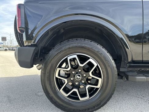 Used 2022 Ford Bronco Outer Banks image 32