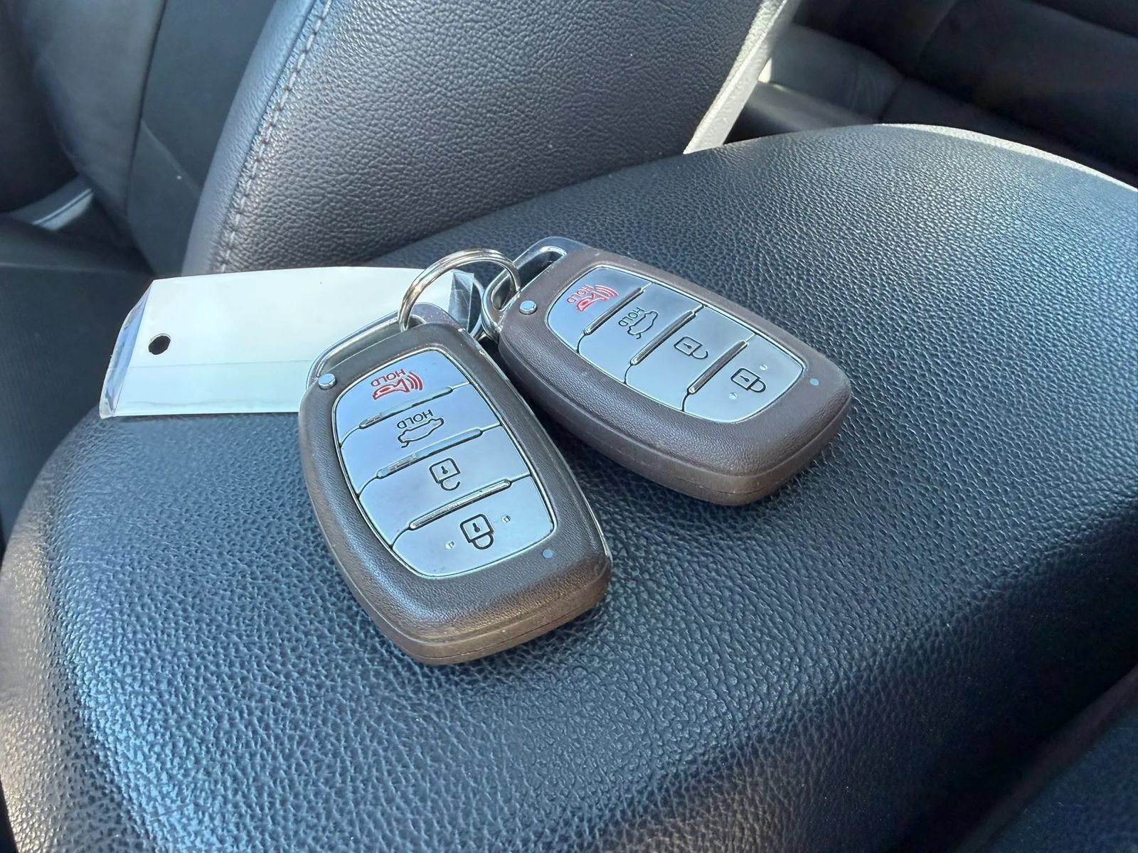 Used 2014 Hyundai Elantra w/ Option Group 2 FWD image 26