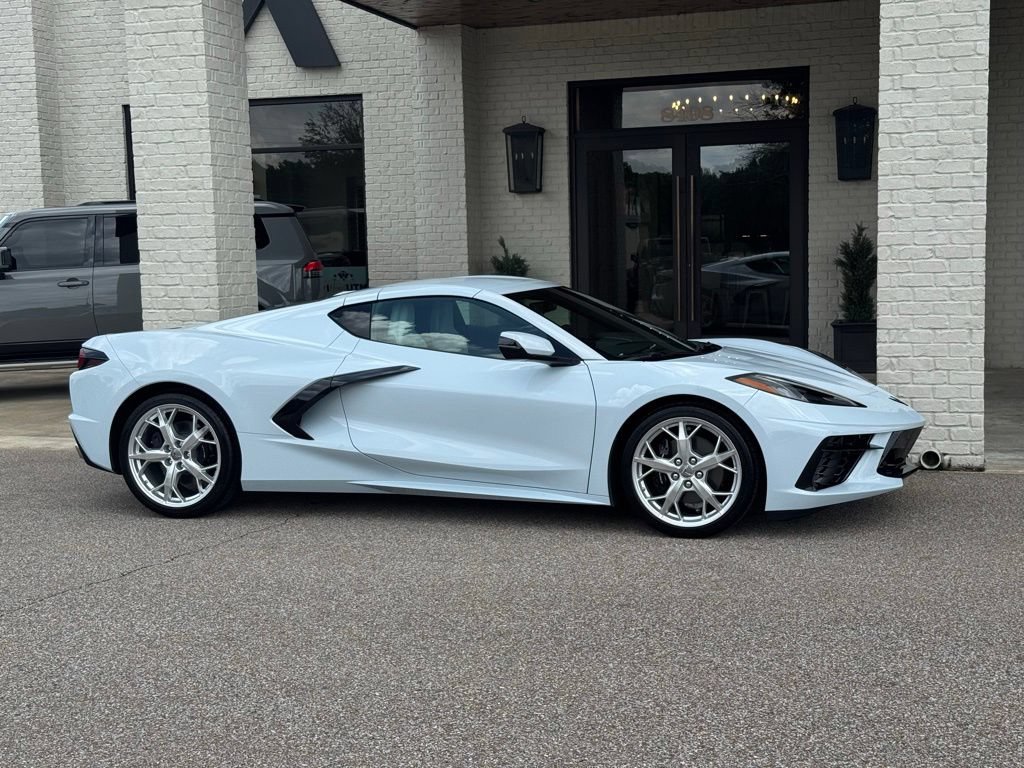 Used 2022 Chevrolet Corvette Stingray Preferred Cpe w/ Battery Protection Package RWD image 15