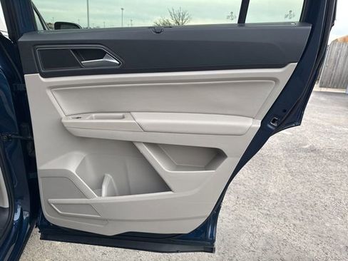 Used 2018 Volkswagen Atlas SEL image 37