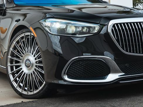 Used 2023 Mercedes-Benz Maybach S 580 4MATIC image 4