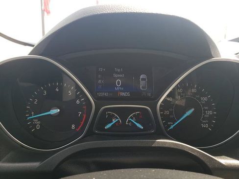 Used 2017 Ford Escape SE AWD/4WD image 32