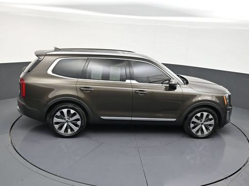 Used 2021 Kia Telluride EX w/ EX Premium Package FWD image 18