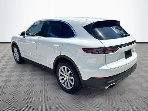 Used 2023 Porsche Cayenne AWD/4WD image 6