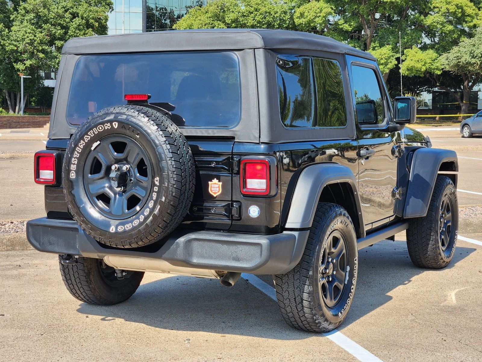Used 2023 Jeep Wrangler Sport AWD/4WD image 6