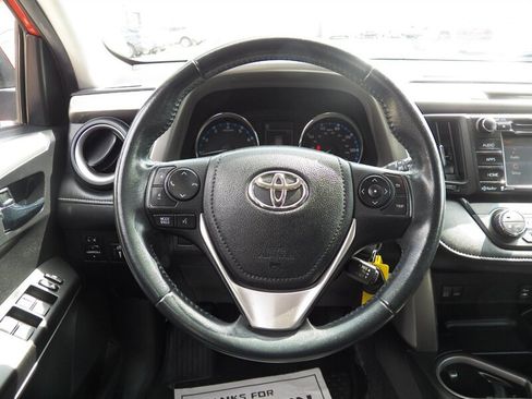 Used 2016 Toyota RAV4 XLE AWD/4WD image 22