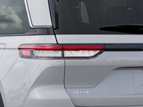 New 2026 Jeep Grand Cherokee Laredo X AWD/4WD image 9