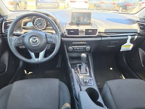 Used 2015 MAZDA MAZDA3 i Touring w/ Technology Package FWD image 8
