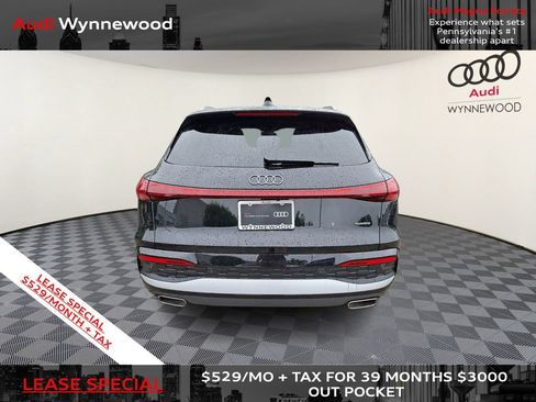 Used 2025 Audi Q5 Premium Plus w/ Premium Plus AWD/4WD image 5