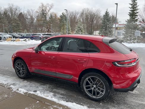 Used 2025 Porsche Macan Turbo image 46