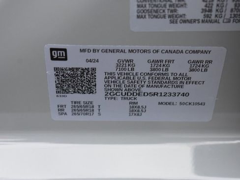 Used 2024 Chevrolet Silverado 1500 LT w/ Z71 Off-Road Package image 34