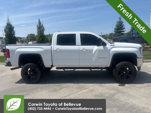 Used 2016 GMC Sierra 1500 SLE w/ SLE Value Package AWD/4WD image 2