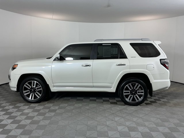 Used 2019 Toyota 4Runner Limited AWD/4WD image 8