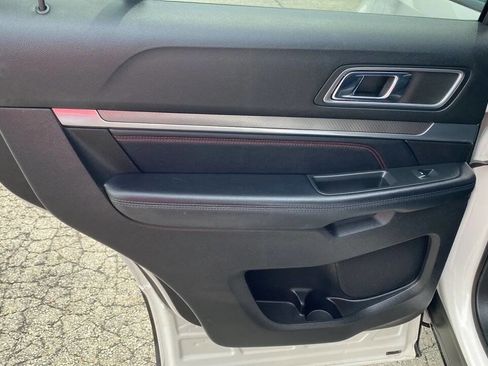 Used 2017 Ford Explorer Sport image 24