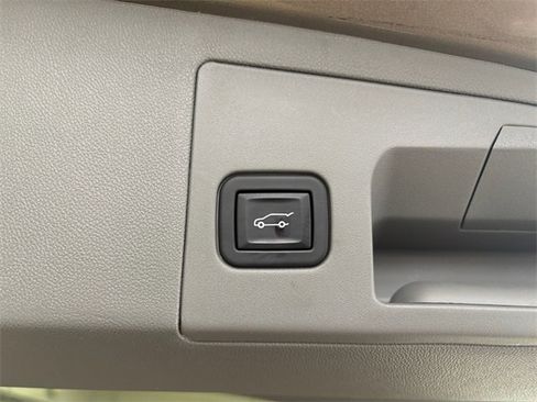 Certified 2023 Cadillac XT5 Premium Luxury w/ LPO, Floor Liner Package image 24