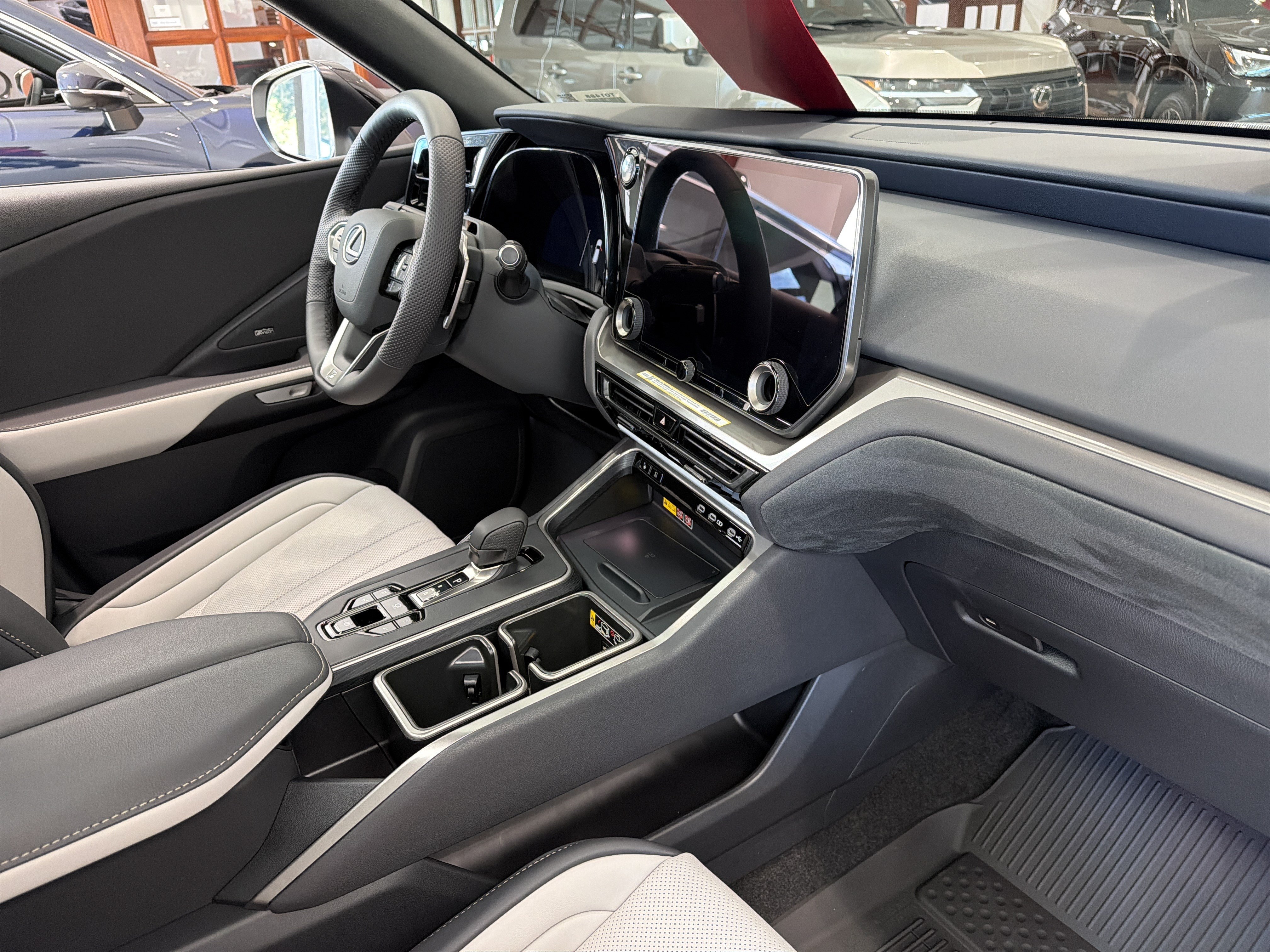 Used 2026 Lexus TX 350 AWD w/ Technology Package image 33
