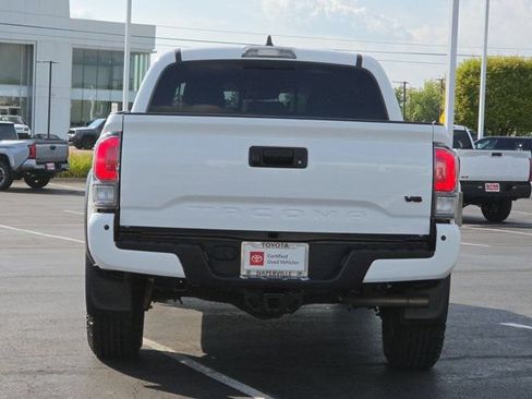 Used 2023 Toyota Tacoma TRD Off-Road w/ TRD Premium Off Road Package AWD/4WD image 6