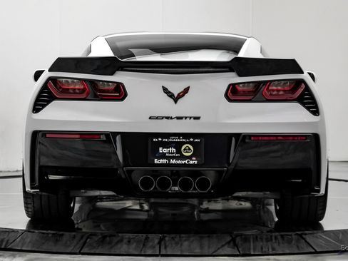 Used 2016 Chevrolet Corvette Stingray Coupe w/ Carbon Flash Badge Package RWD image 15