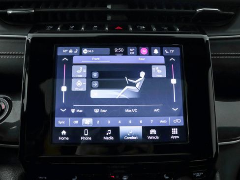 Used 2023 Jeep Grand Cherokee L Laredo image 34