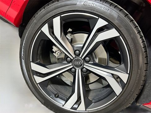 Used 2024 Audi Q3 2.0T Premium Plus image 30