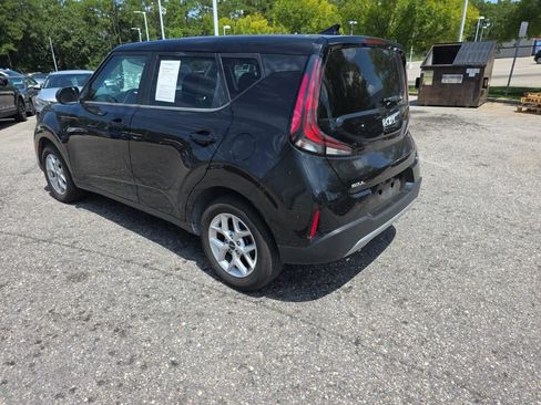 Used 2025 Kia Soul LX w/ LX Technology Package FWD image 5