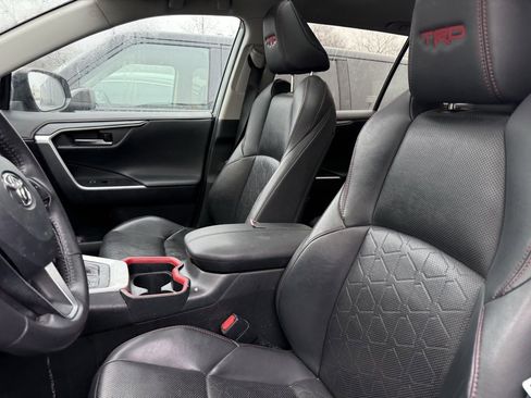 Used 2020 Toyota RAV4 TRD Off-Road image 8