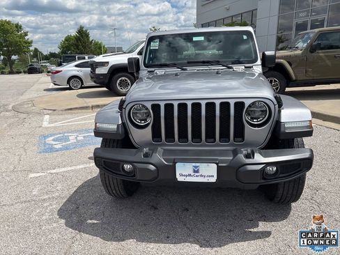 Used 2020 Jeep Wrangler Unlimited Sahara AWD/4WD image 10