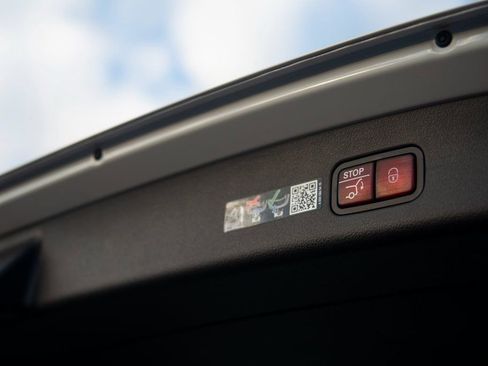 New 2025 Mercedes-Benz GLC 63 AMG S image 19