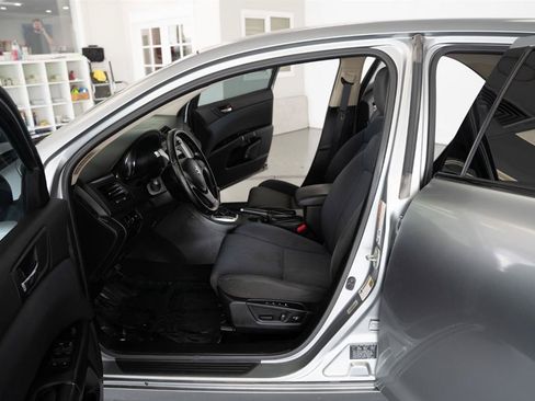 Used 2012 Suzuki Kizashi SE AWD/4WD image 10