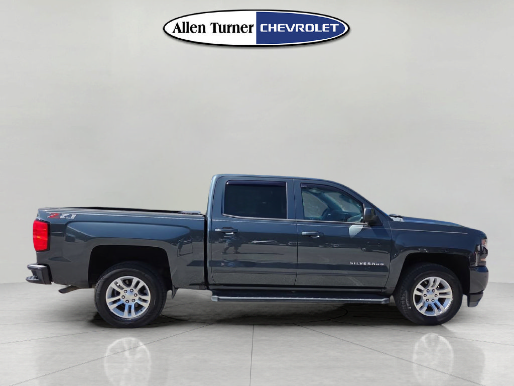 Used 2018 Chevrolet Silverado 1500 LT w/ All Star Edition AWD/4WD image 3
