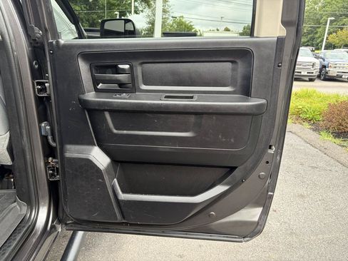 Used 2018 RAM 2500 Tradesman w/ Chrome Appearance Group AWD/4WD image 38