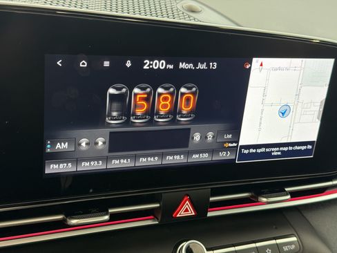 Used 2023 Hyundai Elantra Limited FWD image 21