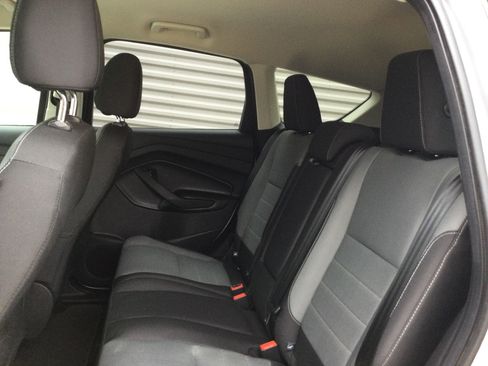 Used 2016 Ford Escape SE image 6